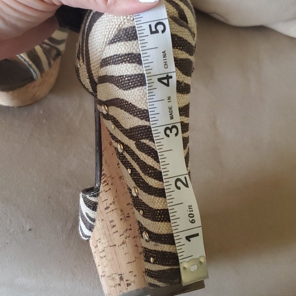 Bakers Zebra print platform wedges - Picture 7 of 8